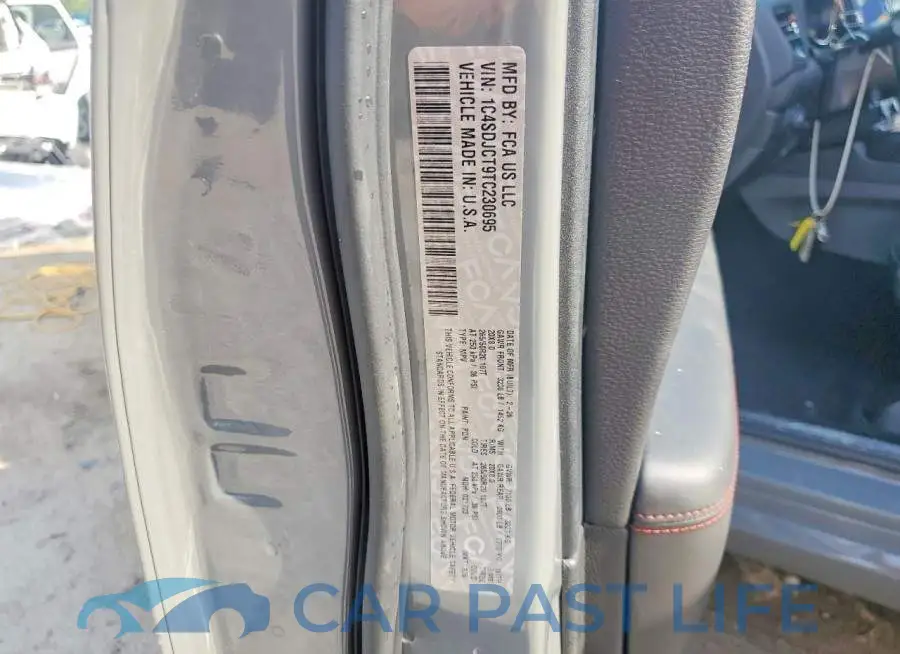 1C4SDJCT9TC230695# 14