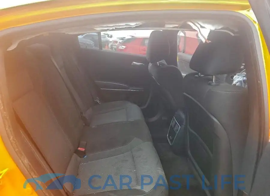 2C3CDXCT9JH122308# 10
