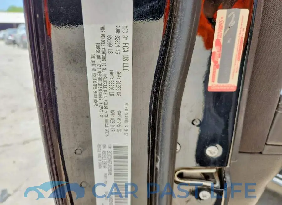 2C3CDXHG7JH158106# 12
