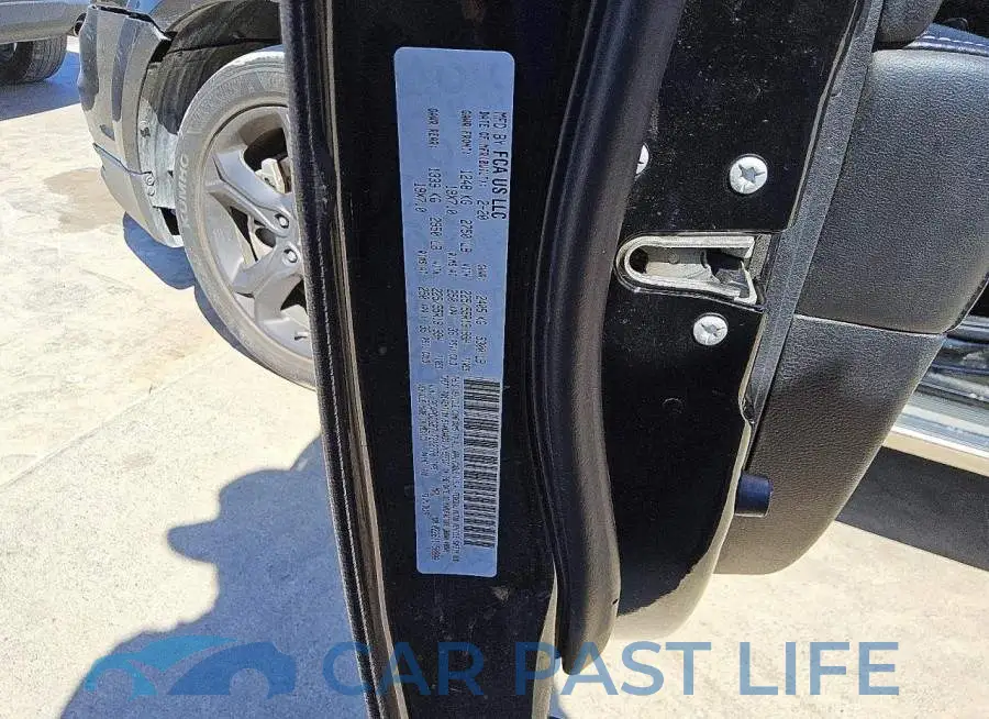 3C4PDCGB7LT212770# 13
