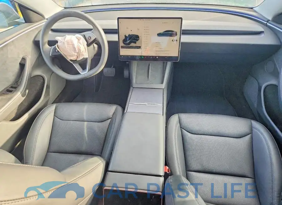 5YJ3E1EB1RF817409# 8