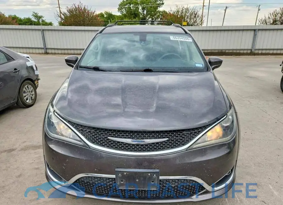 2C4RC1BG4HR503739# 5