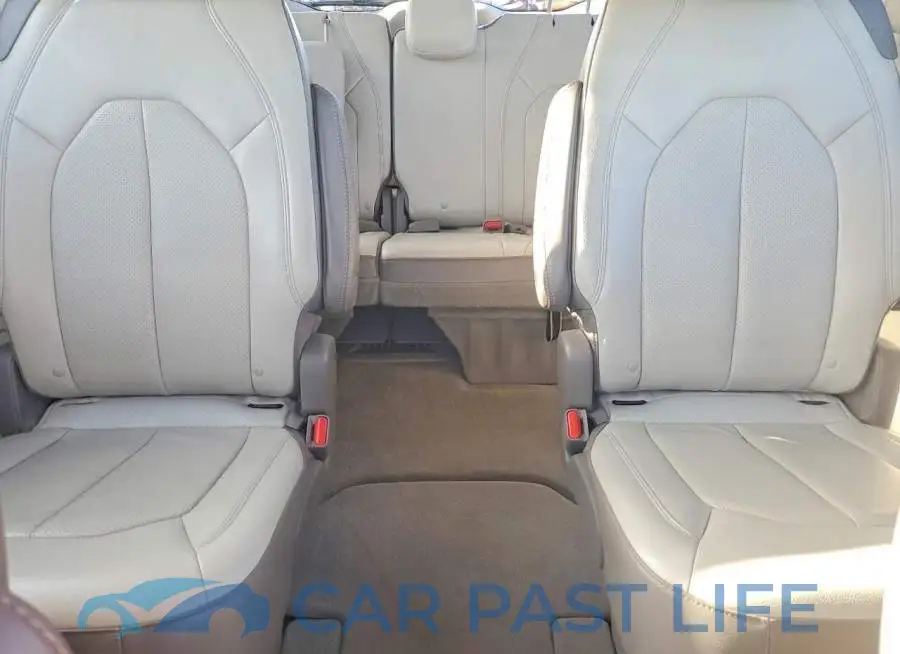 2C4RC1BG4JR113813# 10