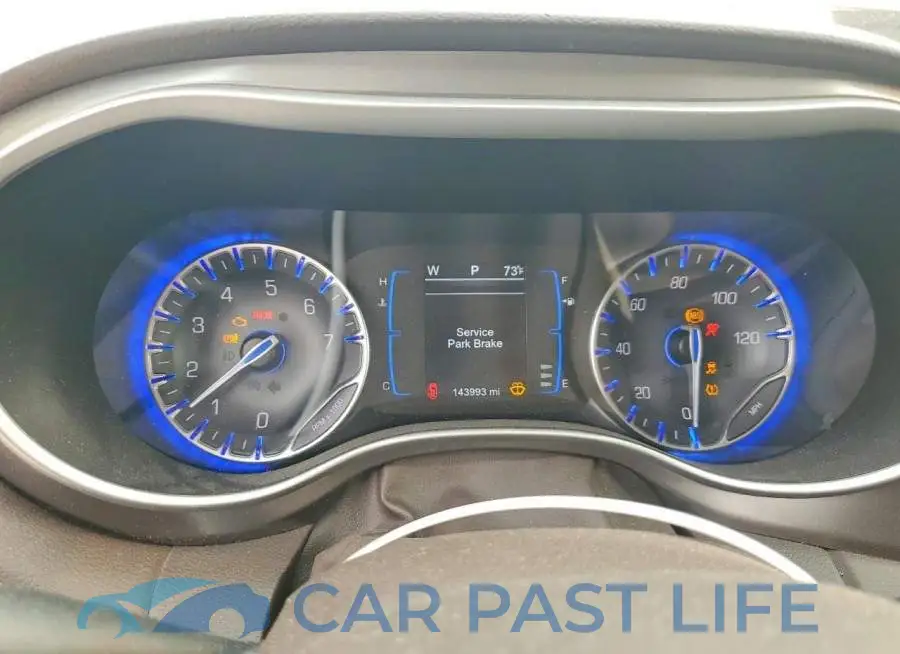 2C4RC1DG1HR712062# 9