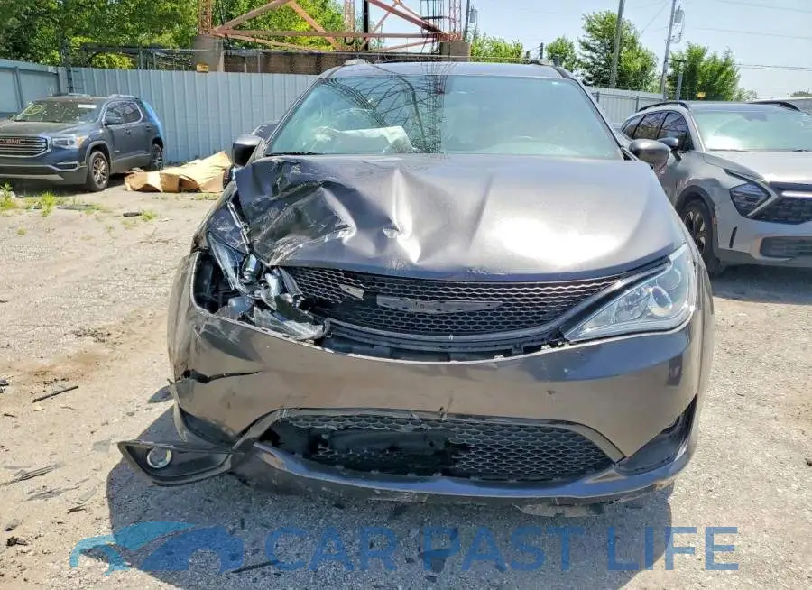 2C4RC1EG2JR351722# 5