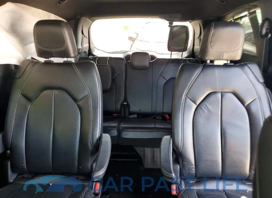 2C4RC1EG2JR351722# 10