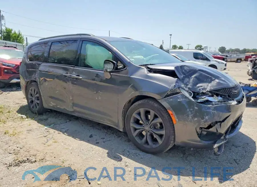2C4RC1EG2JR351722# 4