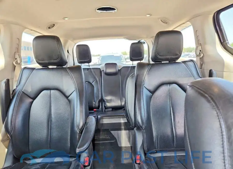 2C4RC1L79NR121085# 10