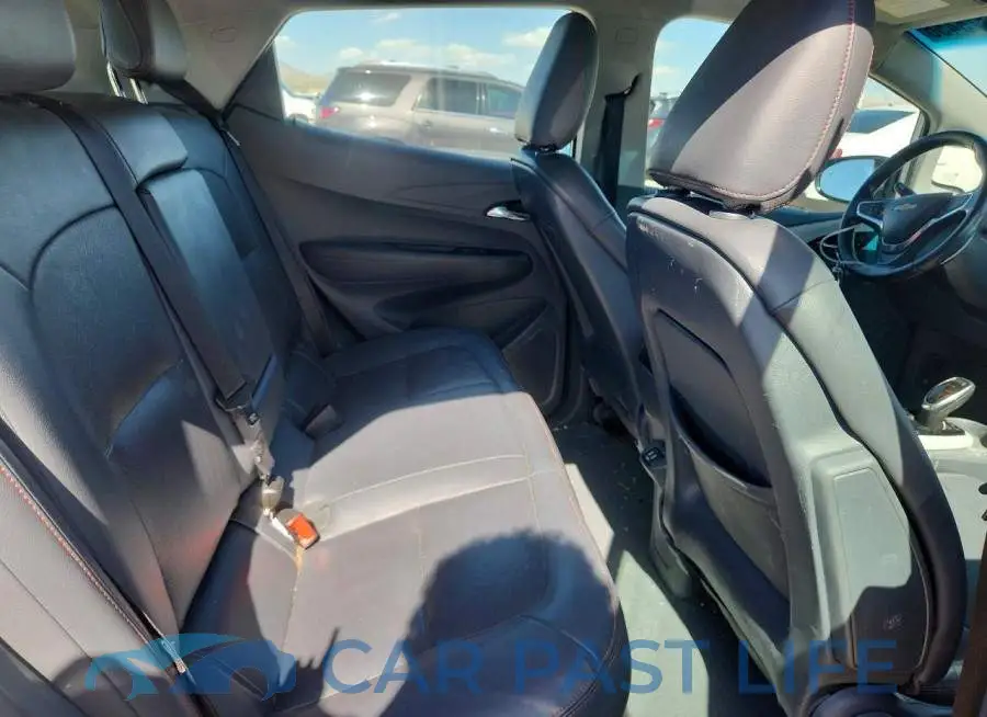 1G1FZ6S01M4112586# 10