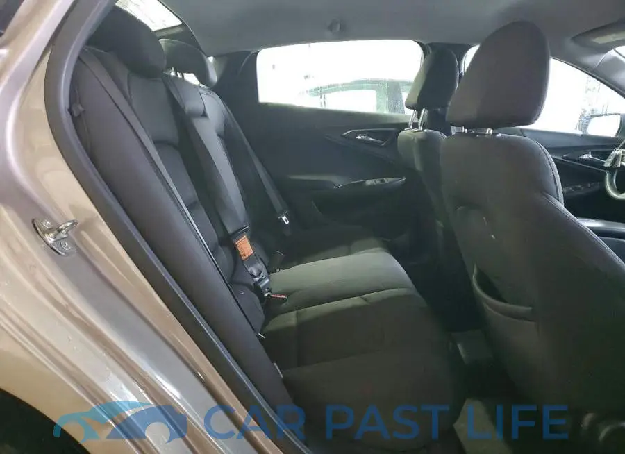1G1ZD5ST1NF141639# 10