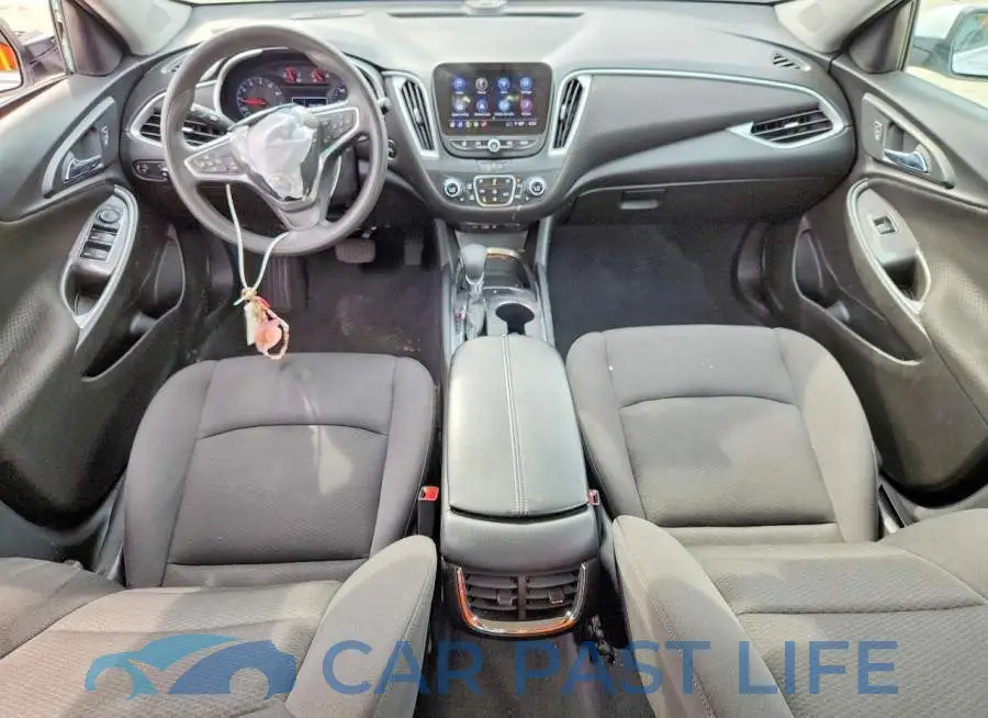 1G1ZD5ST2PF183823# 8