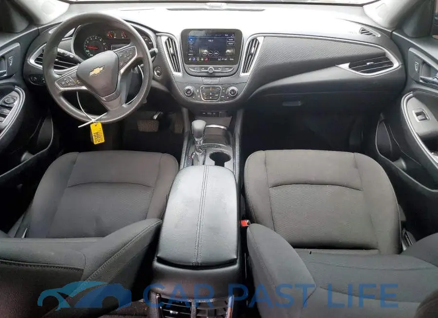 1G1ZD5ST2RF204088# 8