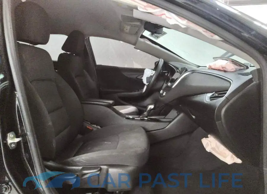 1G1ZD5ST5NF115982# 7