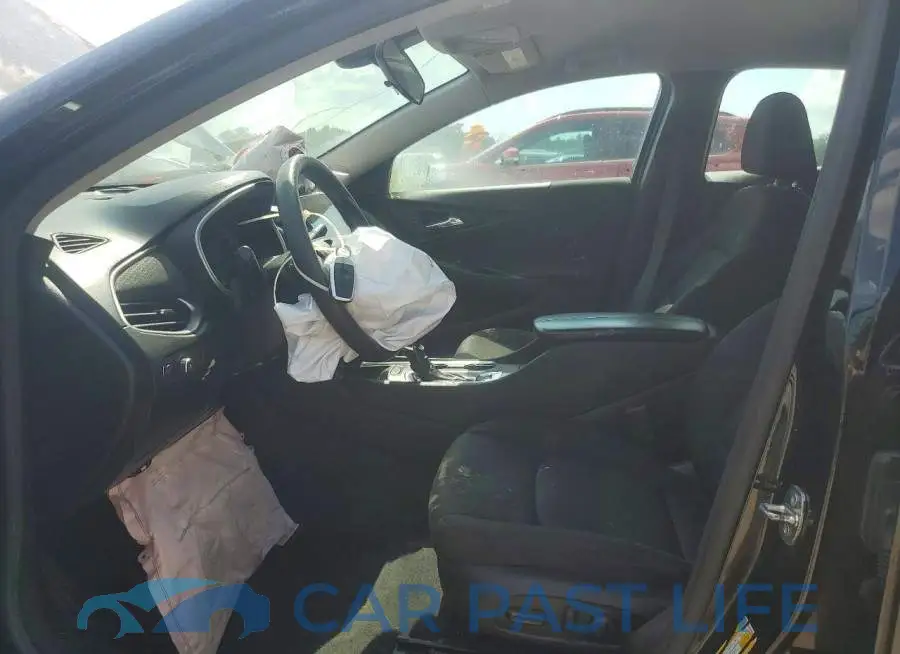 1G1ZD5ST6NF156265# 7