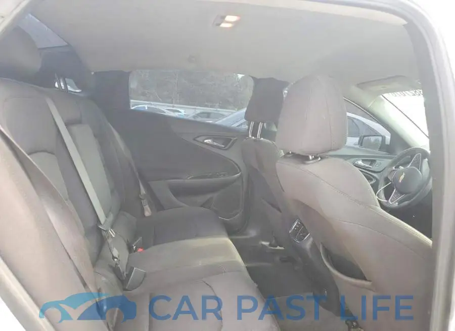 1G1ZD5ST6NF173261# 10