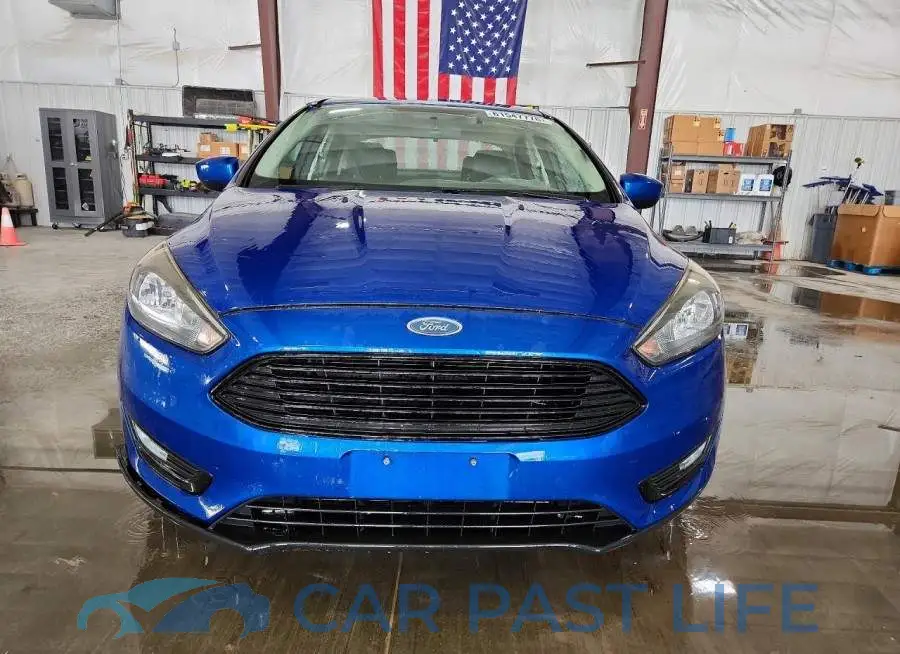 1FADP3F27JL211158# 5