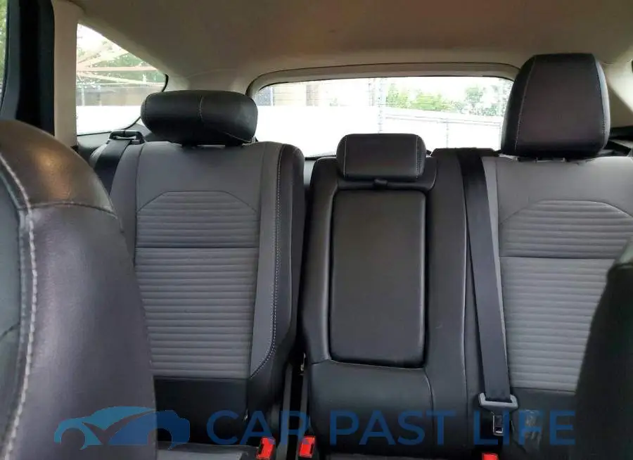 1FMCU9GD5KUB09883# 10