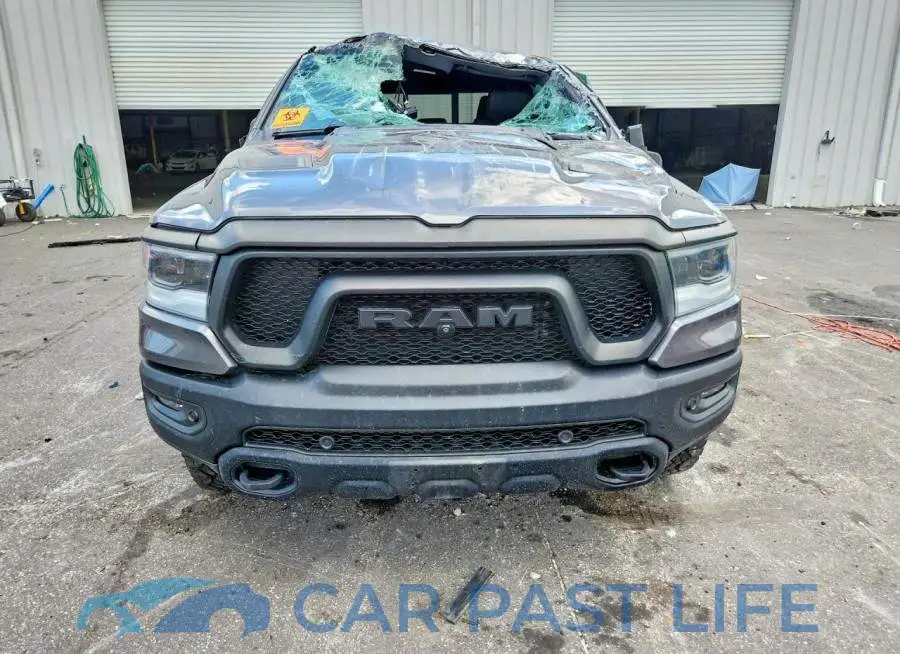 1C6SRFLT4PN602475# 5