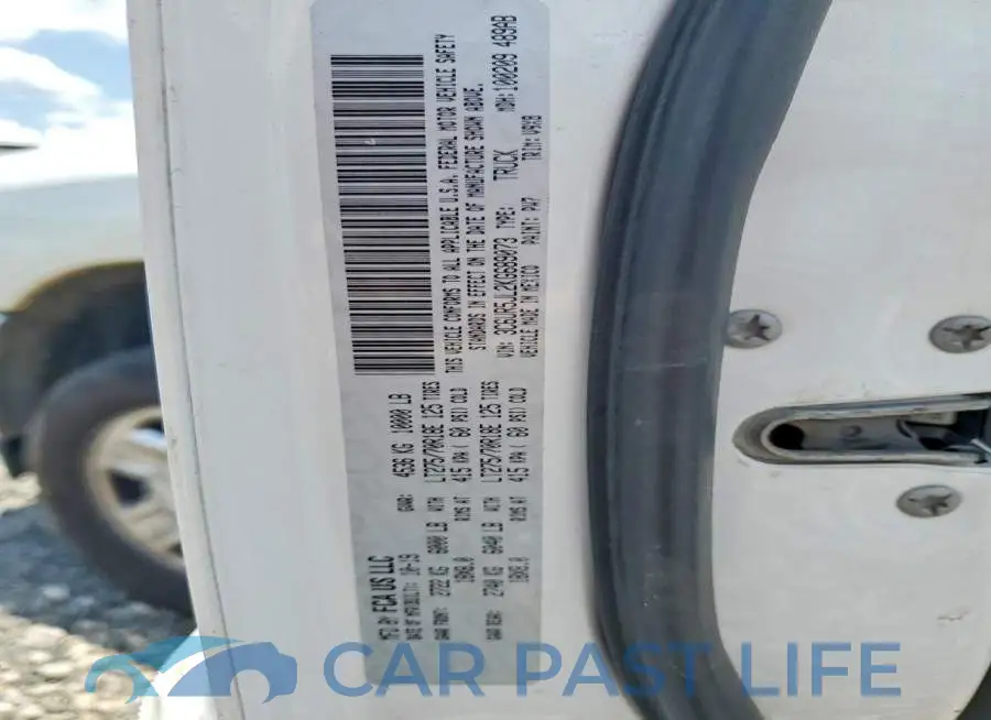3C6UR5JL2KG689073# 12