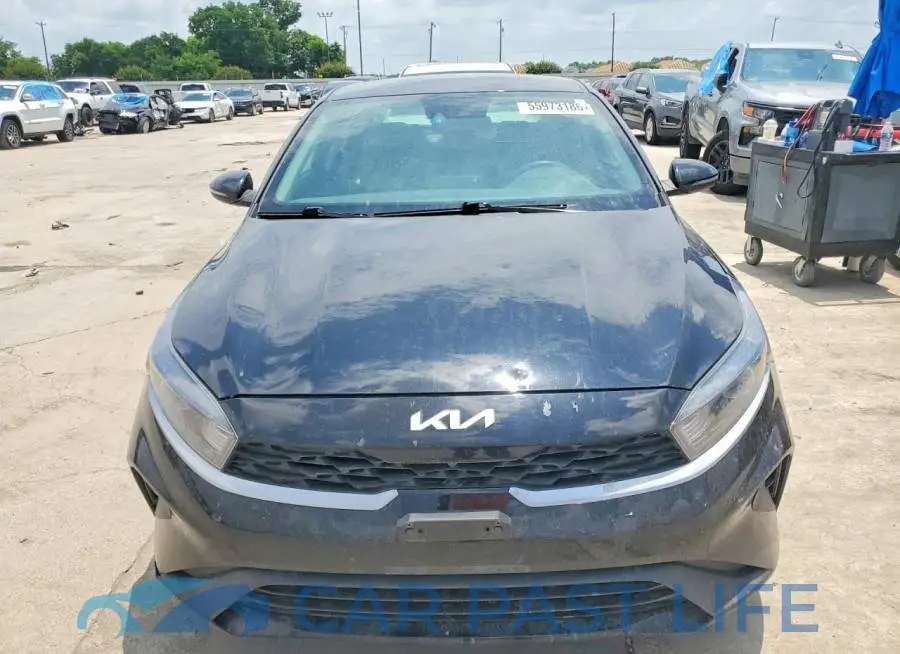 3KPF24AD1RE729383# 5