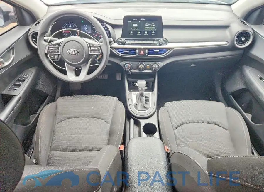 3KPF24AD5ME386800# 8