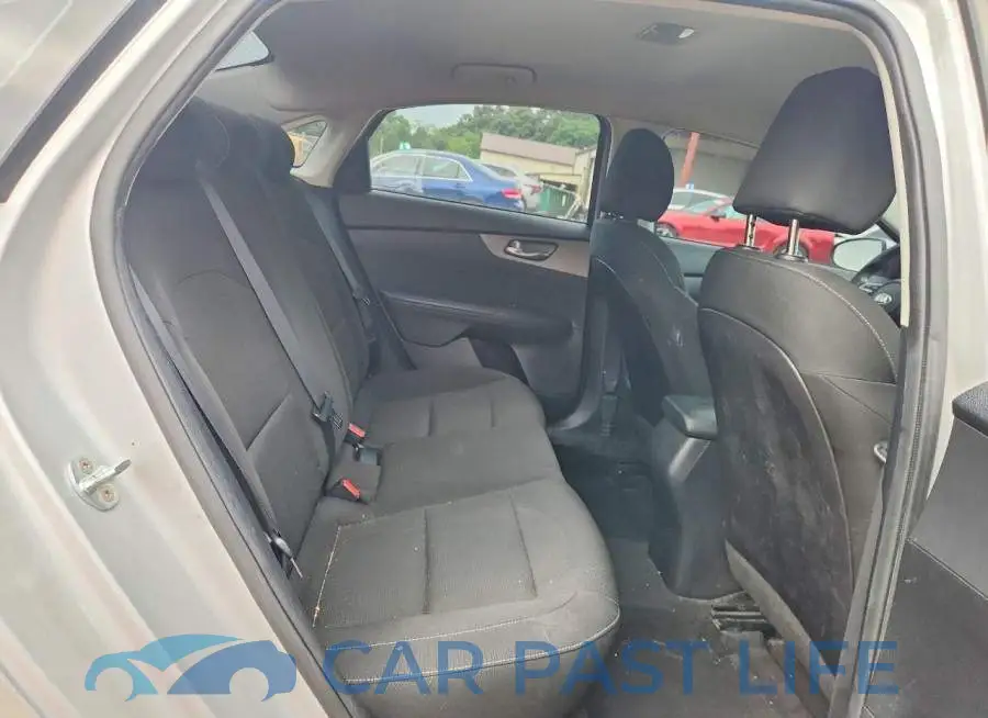 3KPF24AD5ME386800# 10