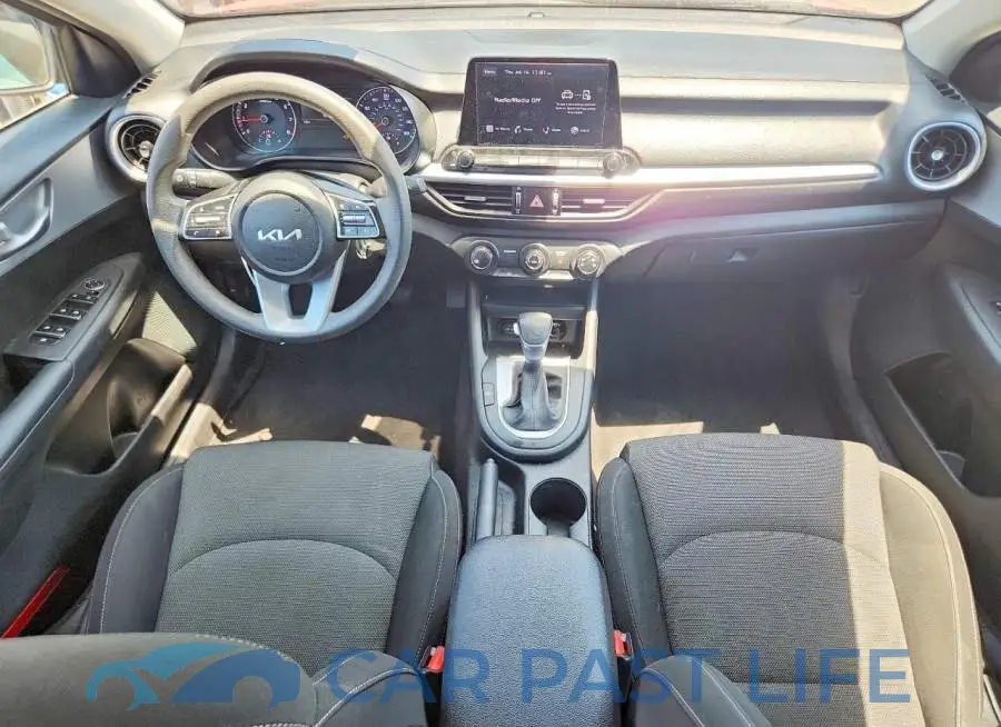 3KPF24AD8PE550125# 8