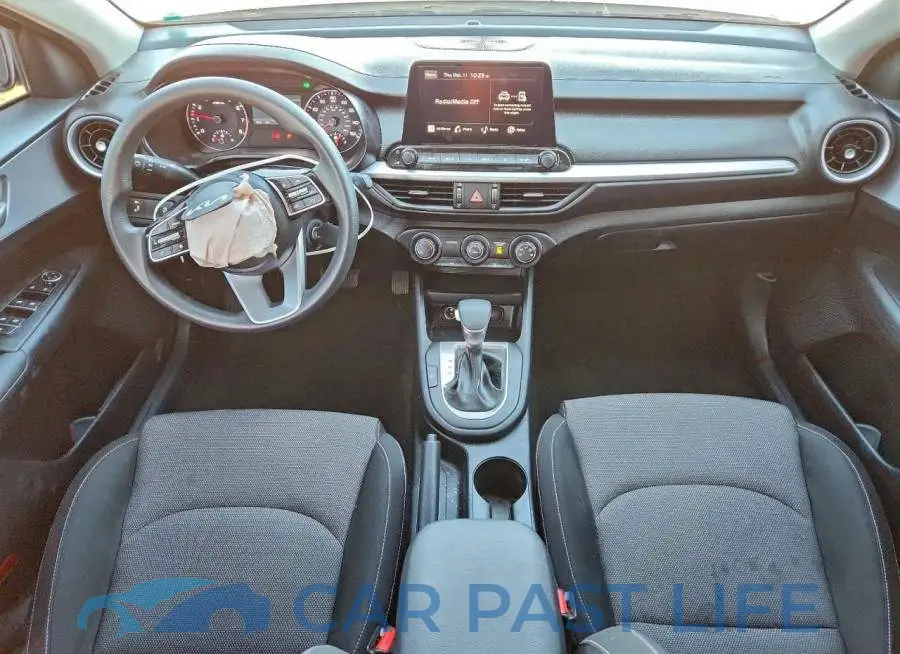 3KPF24AD8RE803141# 8