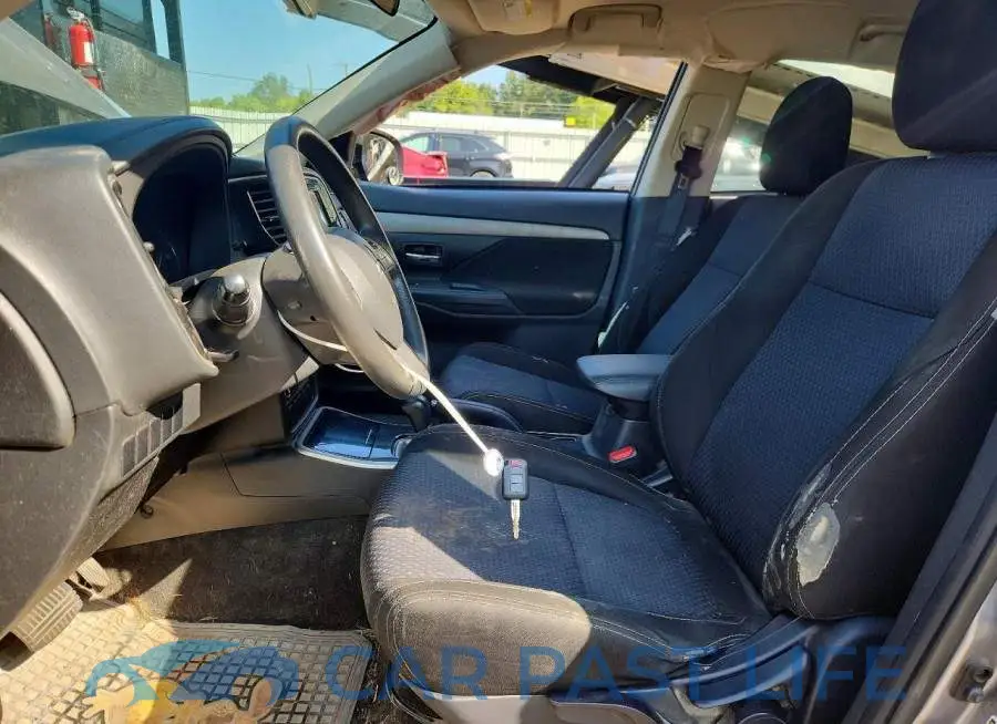 JA4AD2A38JZ062198# 7