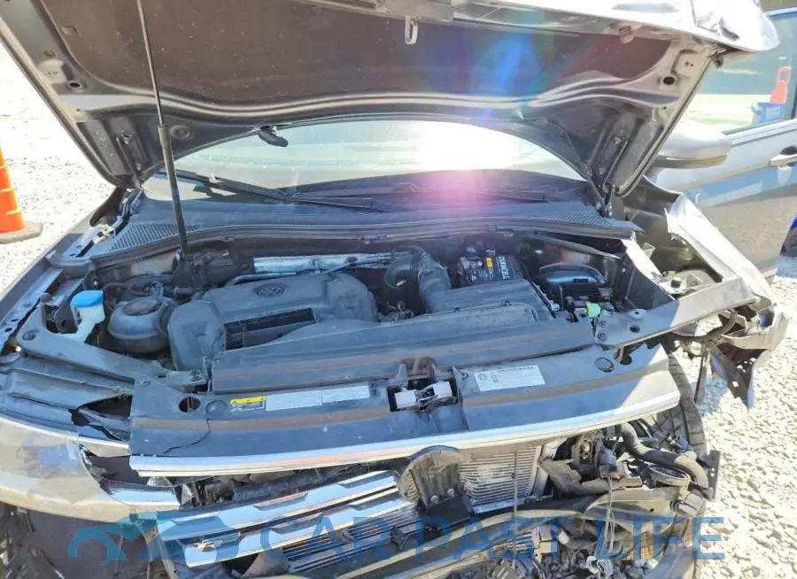3VV2B7AX5KM025808# 12