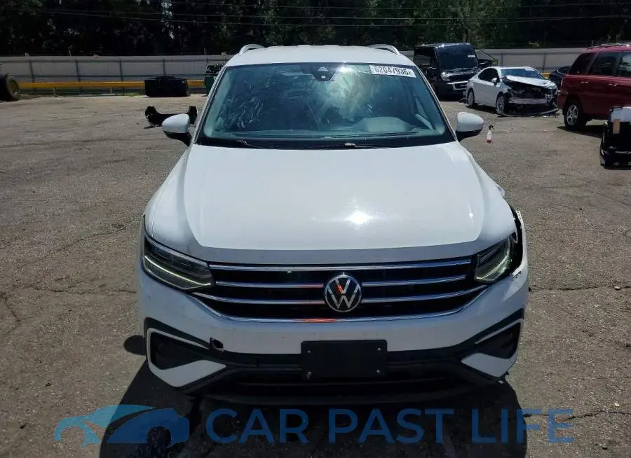 3VV2B7AX8RM075788# 5