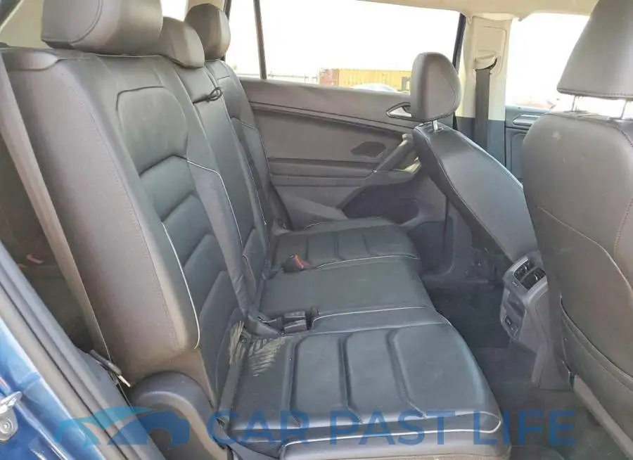 3VV4B7AX1JM208615# 11