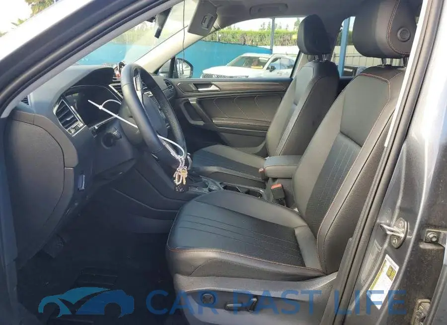 3VVAB7AX2RM217726# 7