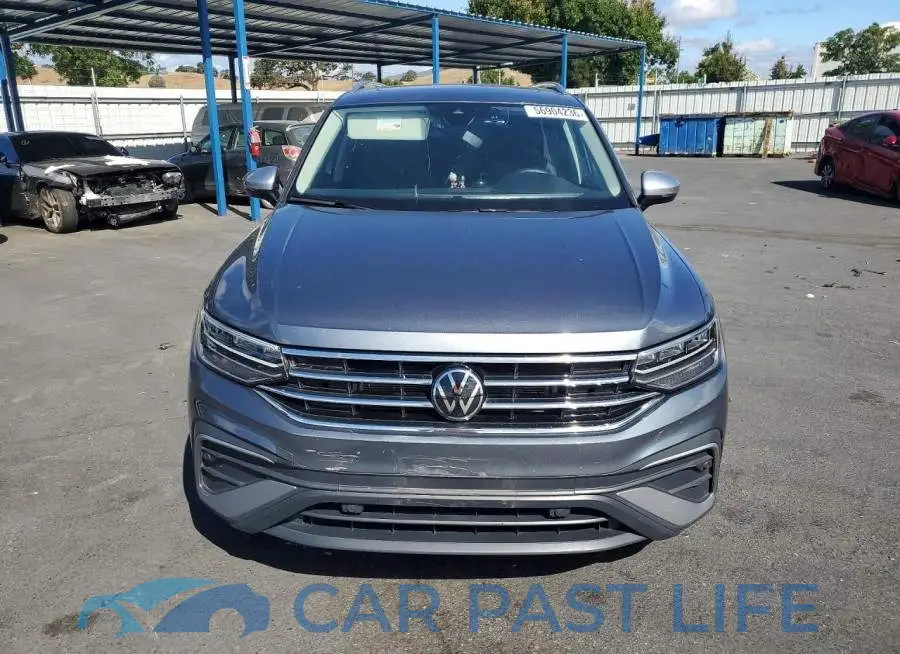 3VVAB7AX2RM217726# 5