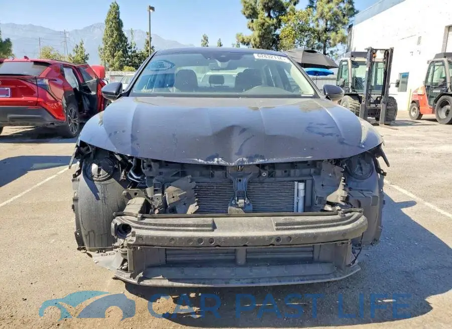 3VW7M7BU3PM047409# 5