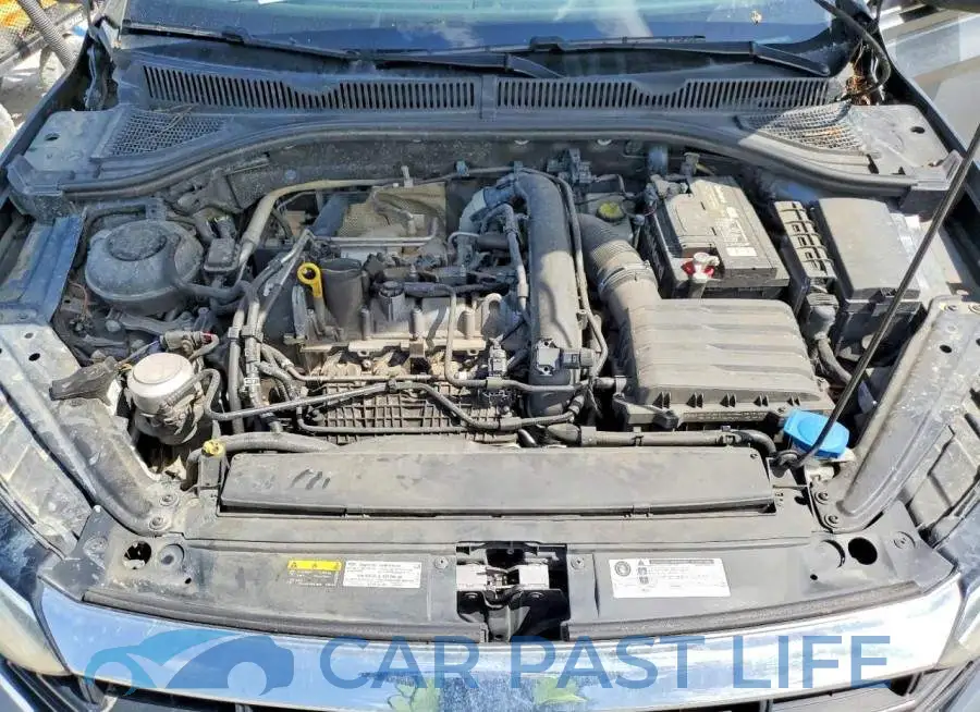 3VWCB7BU1LM017033# 11