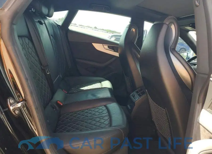 WAUB4CF57JA114989# 10