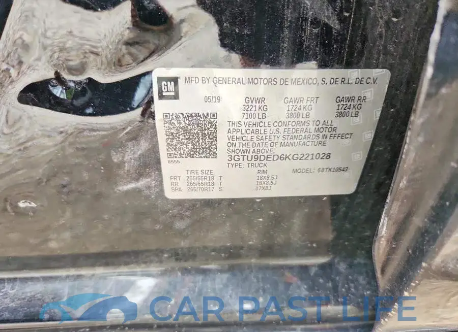 3GTU9DED6KG221028# 12