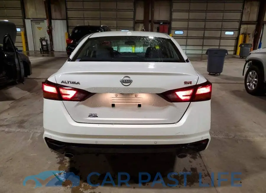 1N4BL4CV4RN419618# 6