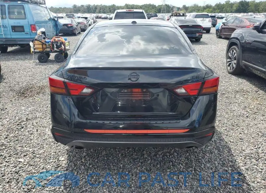 1N4BL4CV6KC202718# 6