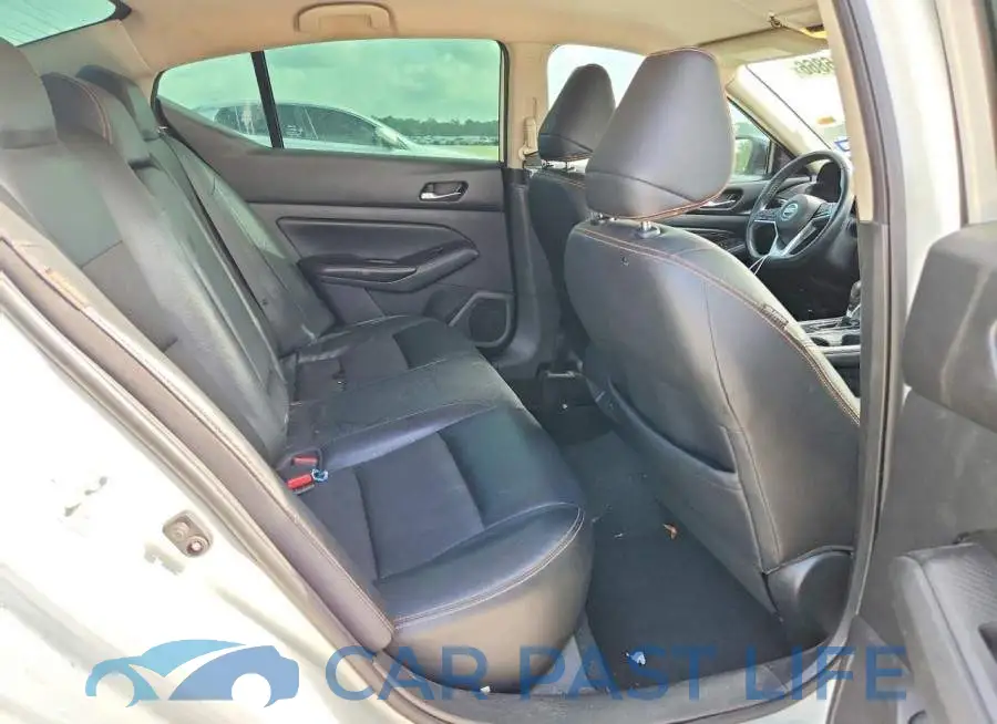 1N4BL4CV9KC162571# 10