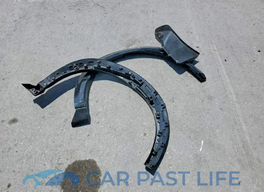 JN1CF0BB7RM734203# 13