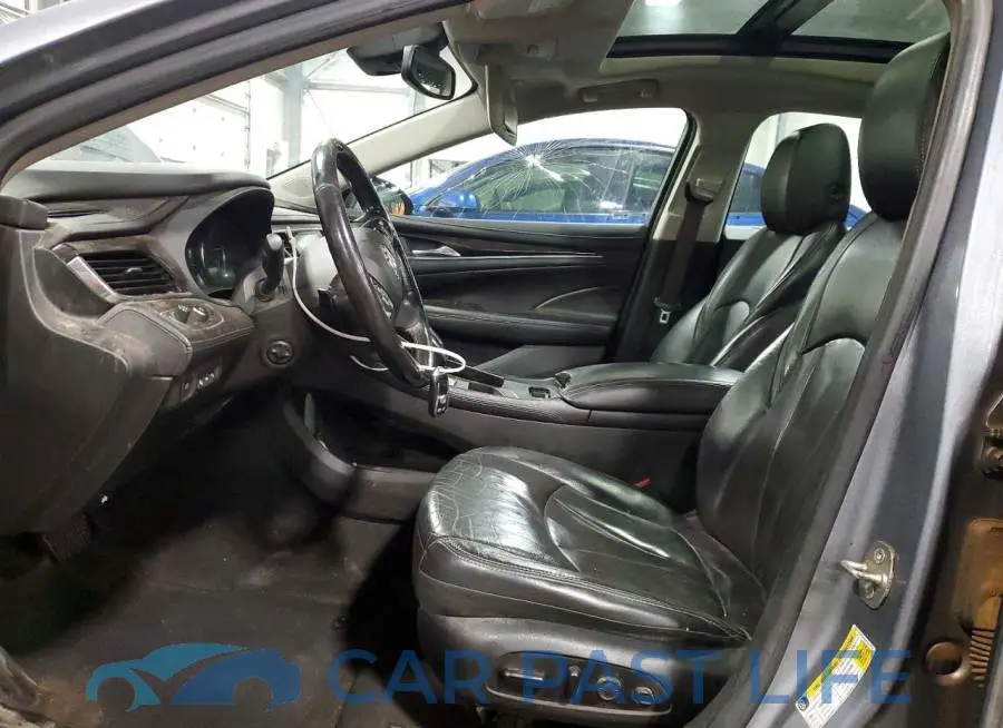1G4ZR5SS6JU131318# 7