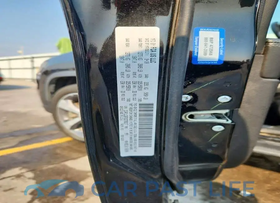 1C4PJLDB7KD278317# 13