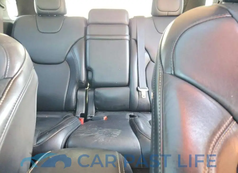 1C4PJMDS6HW615613# 10