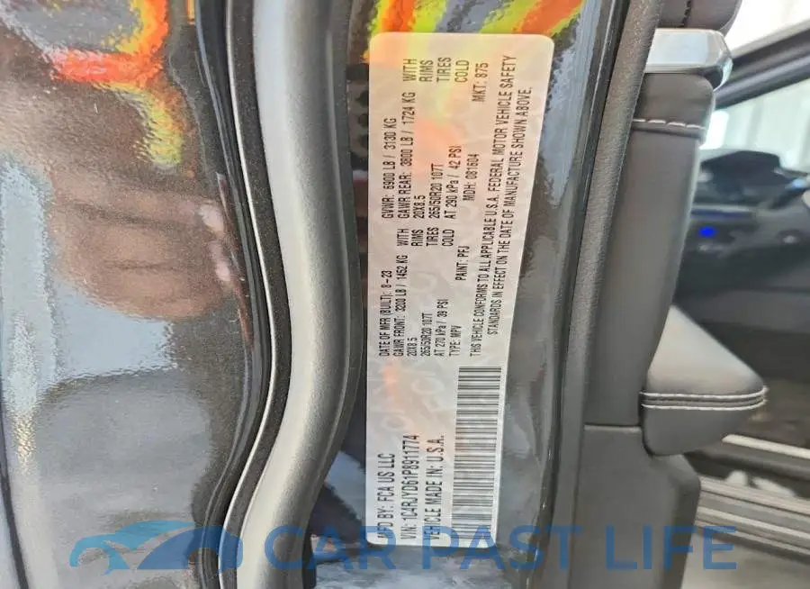 1C4RJYD61P8911774# 13