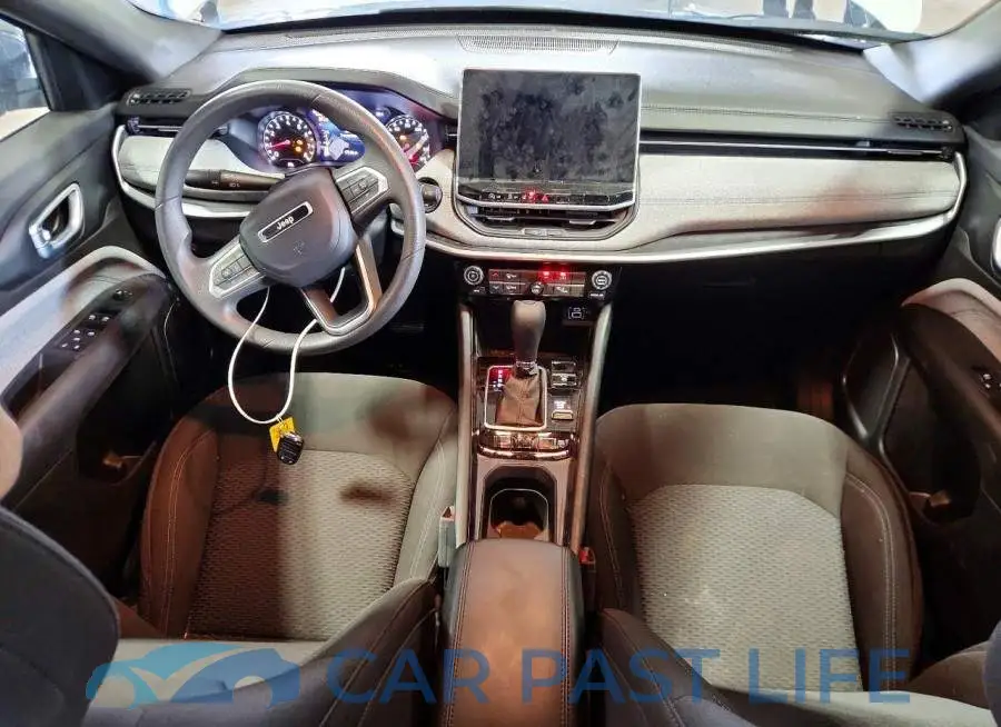 3C4NJDAN9RT135594# 8