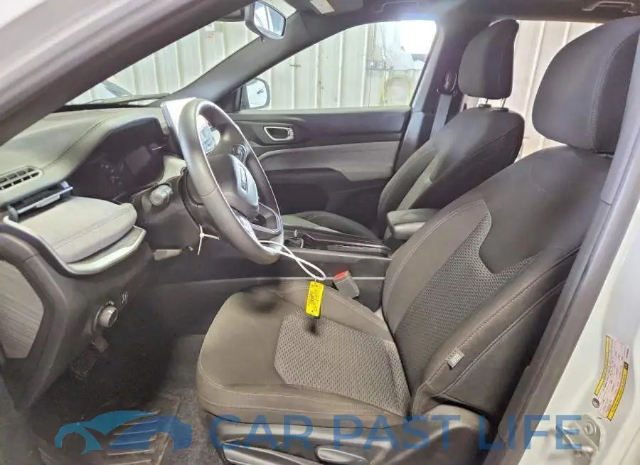 3C4NJDAN9RT135594# 7