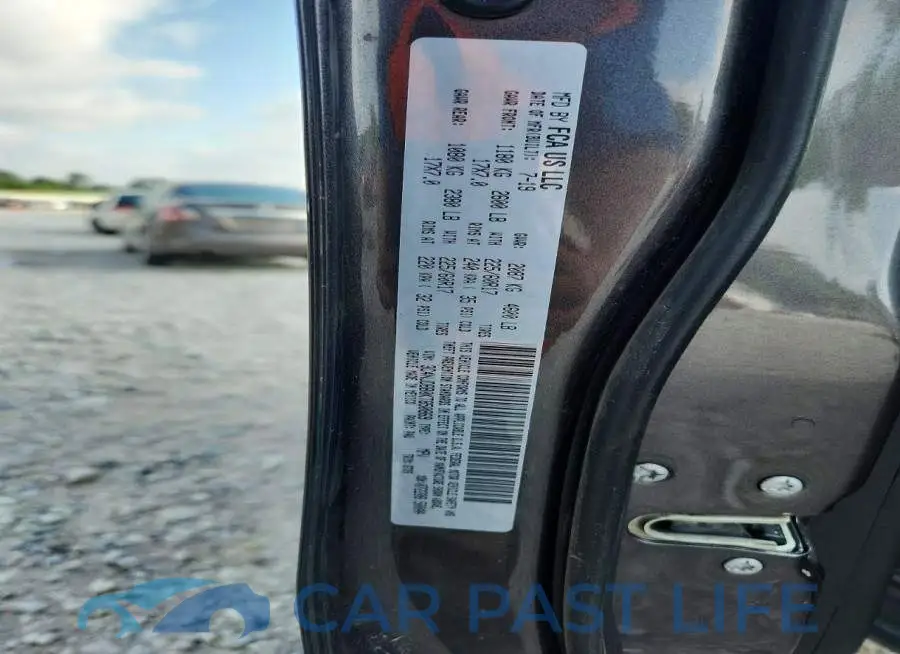 3C4NJDBB0KT850869# 14