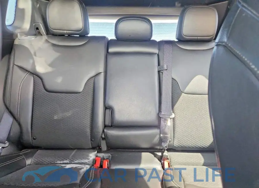 3C4NJDBN4PT515177# 10